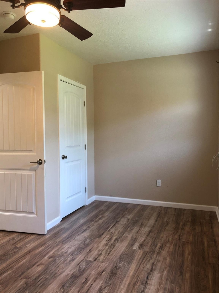 703 N Avenue B - Photo 7