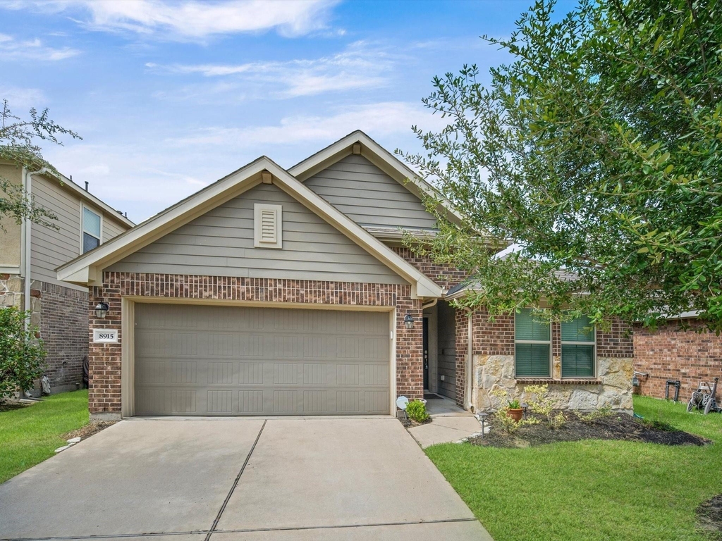 8915 English Manor Drive - Photo 0