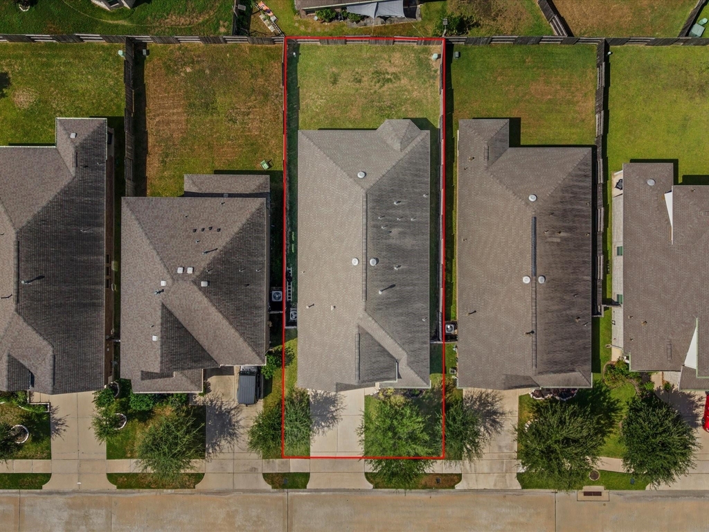 8915 English Manor Drive - Photo 33