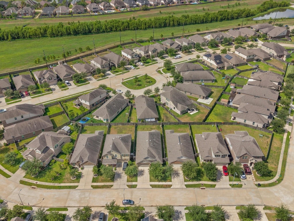 8915 English Manor Drive - Photo 36