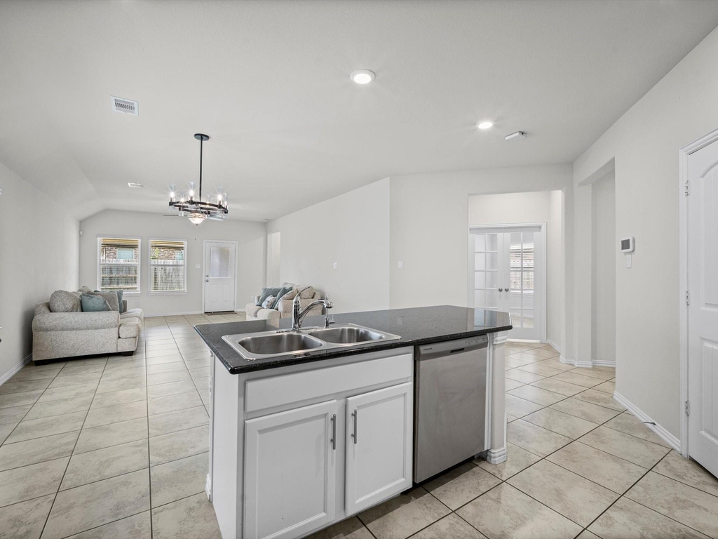 8915 English Manor Drive - Photo 9