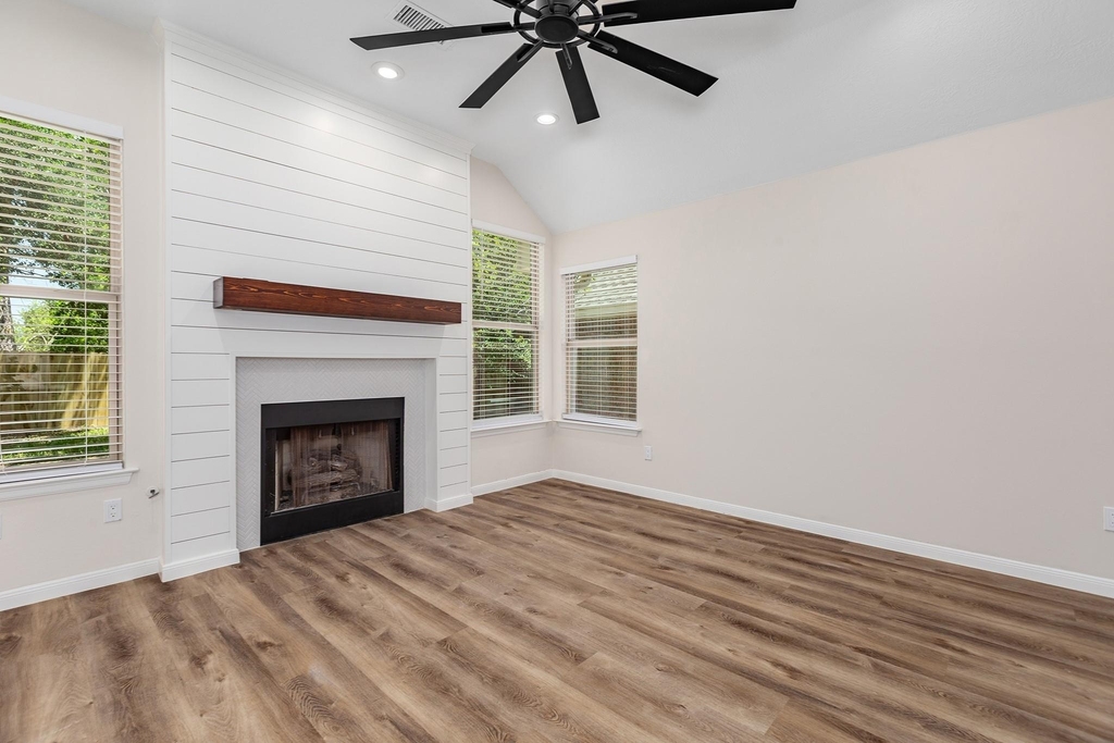 42 Camber Pine Place - Photo 8