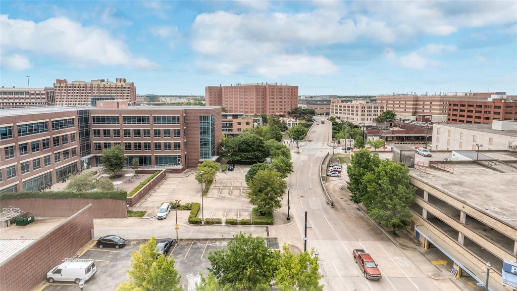 201 Main Street - Photo 18