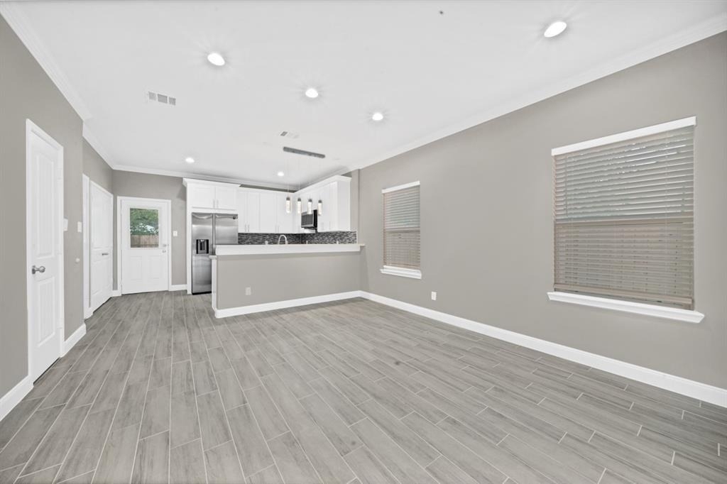 5807 Southmund Street - Photo 2