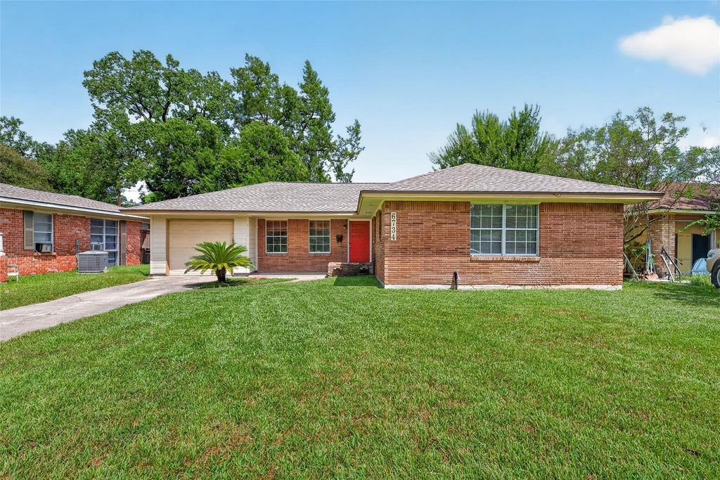 6734 Sharpcrest Street - Photo 0