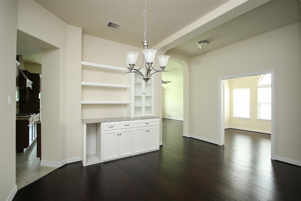 34 Estherwood Place - Photo 5