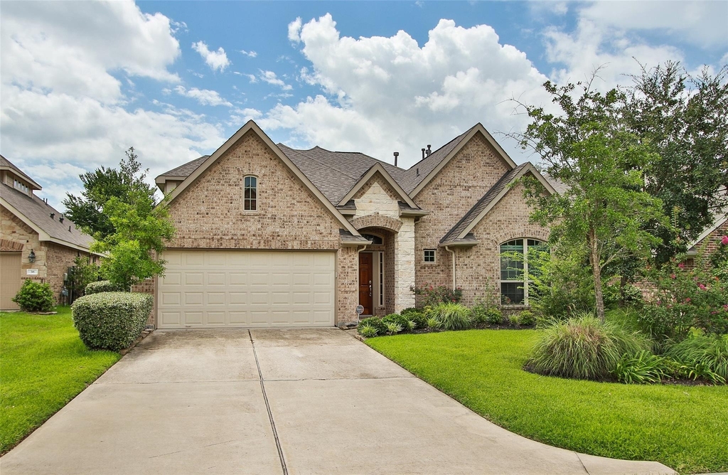 34 Estherwood Place - Photo 1