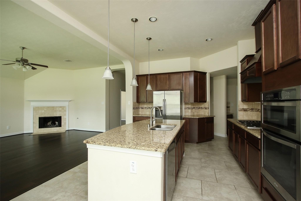 34 Estherwood Place - Photo 10