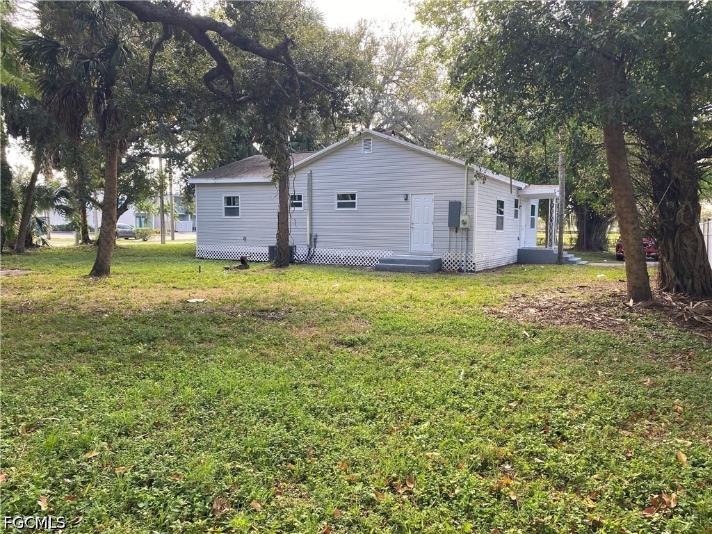 2371 Lafayette Street - Photo 3
