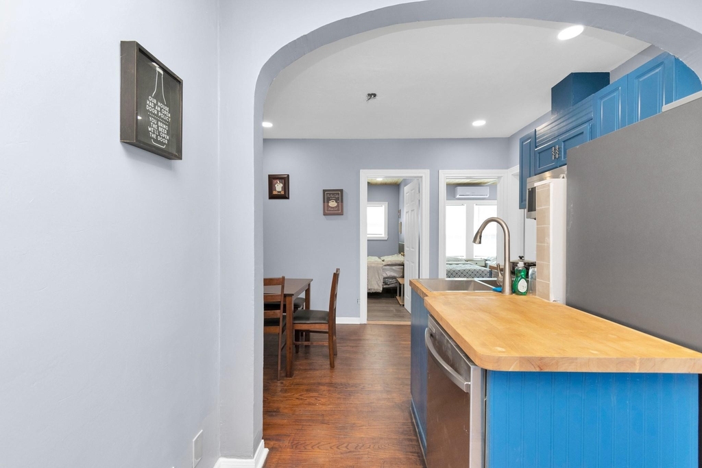 915 8th Street - Photo 13