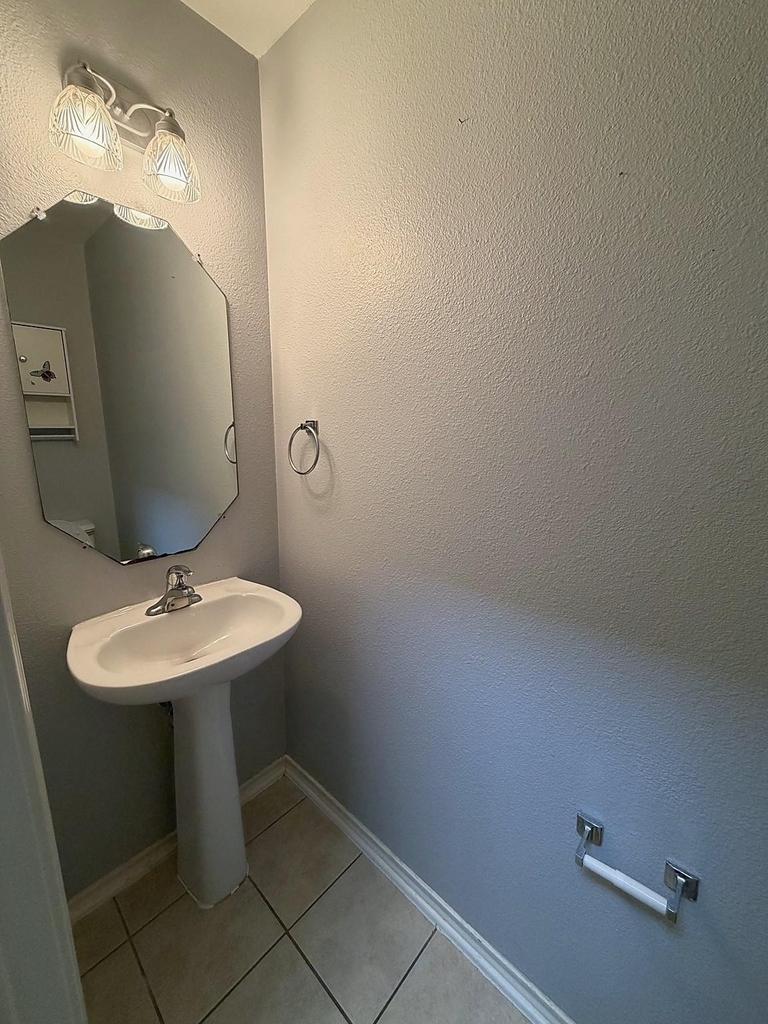 16619 Newglen Lane - Photo 5