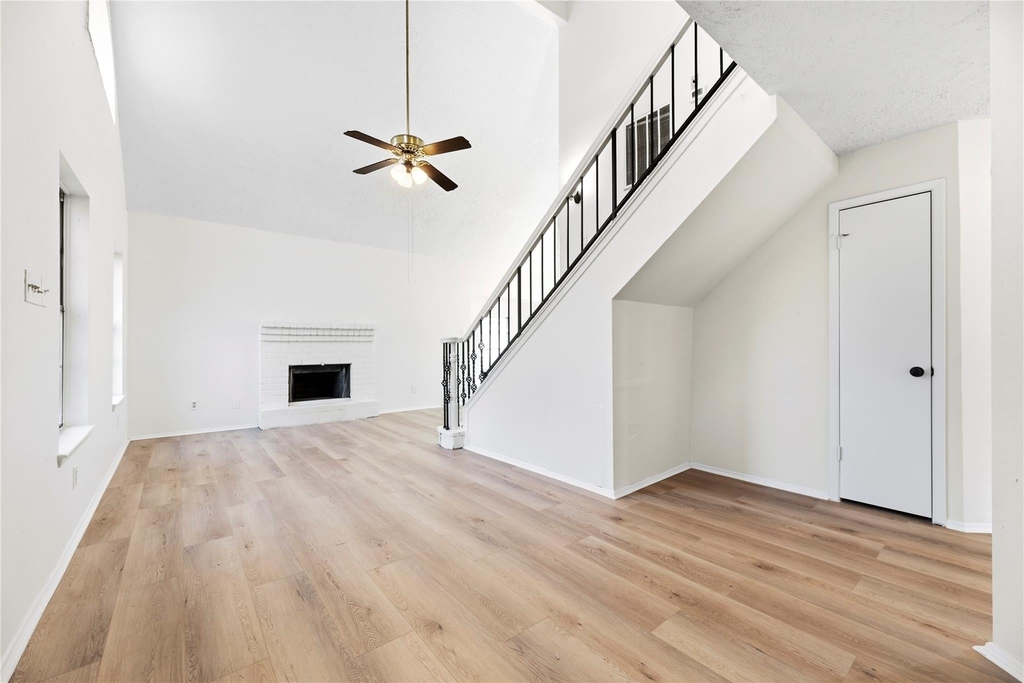 7526 Gulfbriar Place - Photo 5