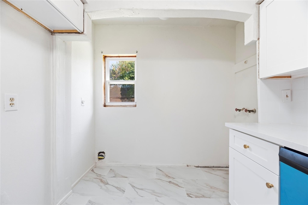 7526 Gulfbriar Place - Photo 10