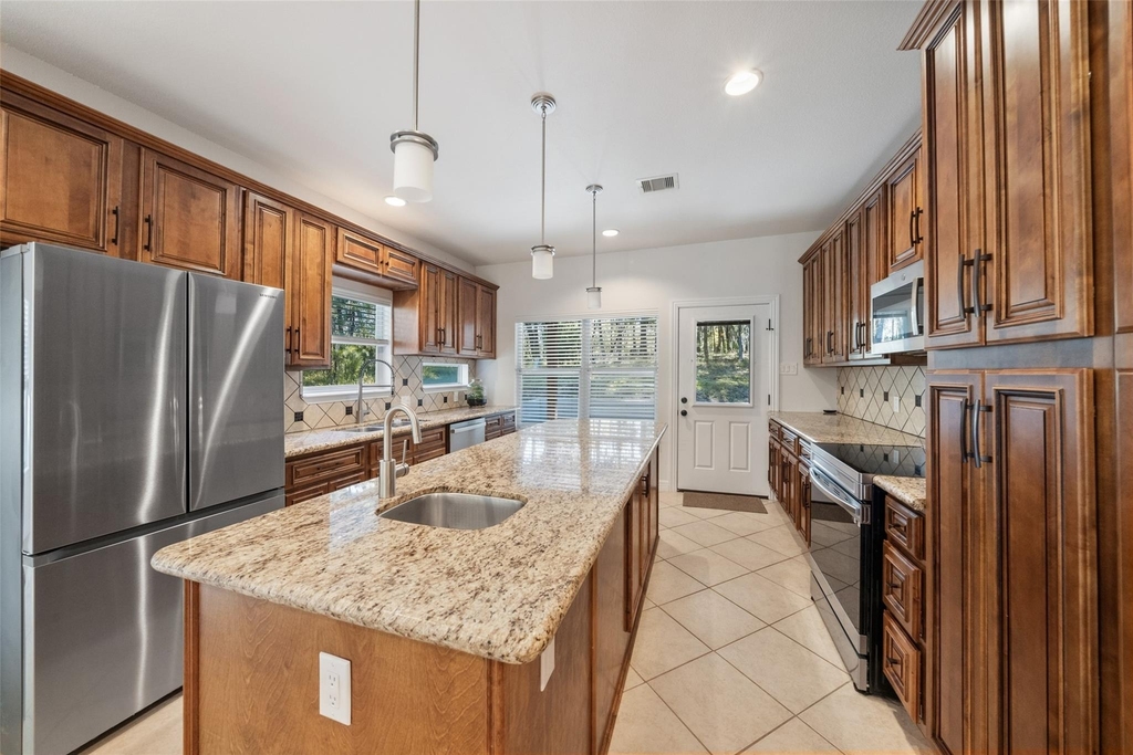 110 Lords Circle - Photo 9