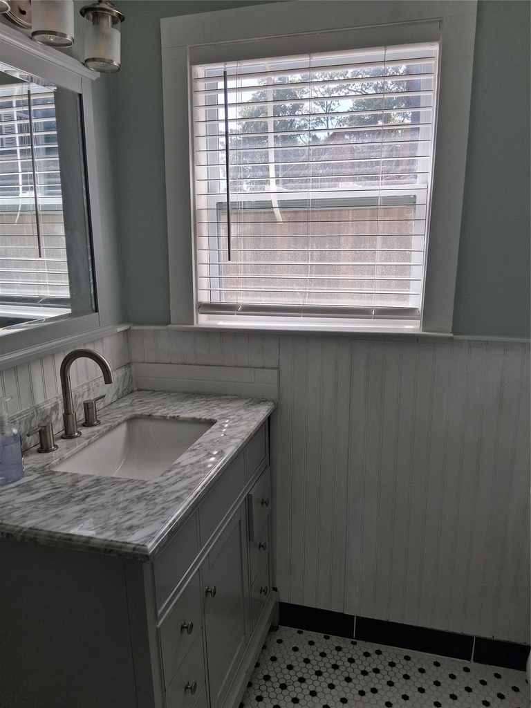 7335 Santiago Street - Photo 10