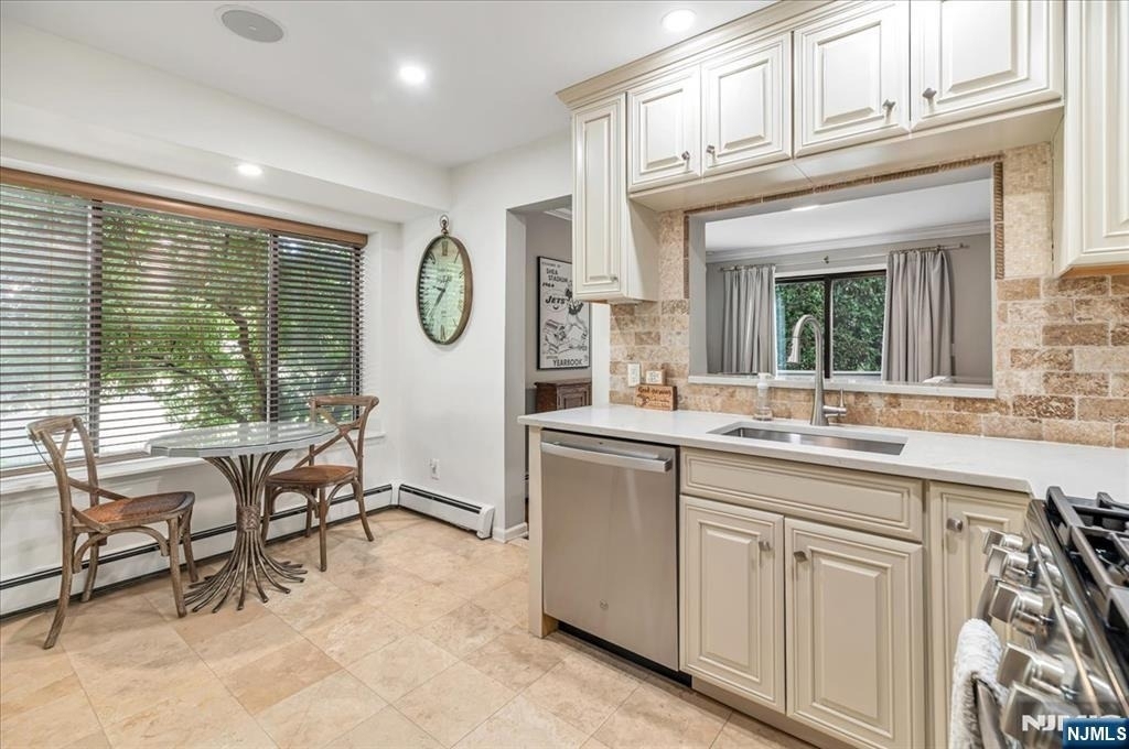 54 Spruce - Photo 7