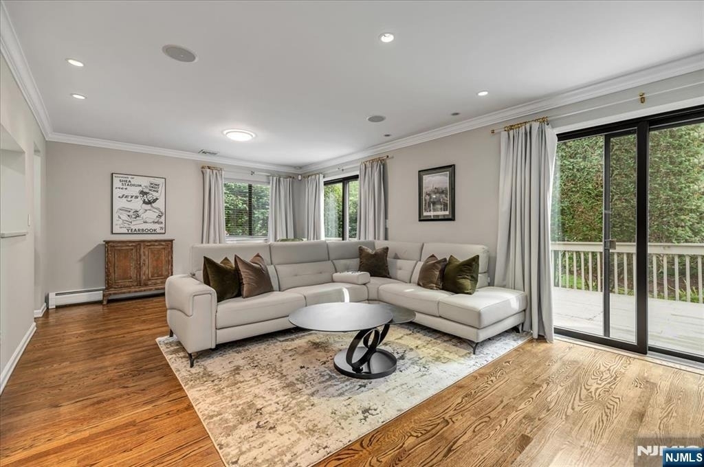 54 Spruce - Photo 3