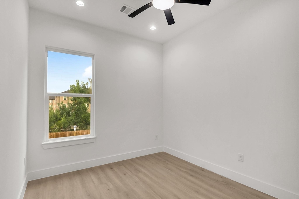 3824 Lynnfield Street - Photo 21