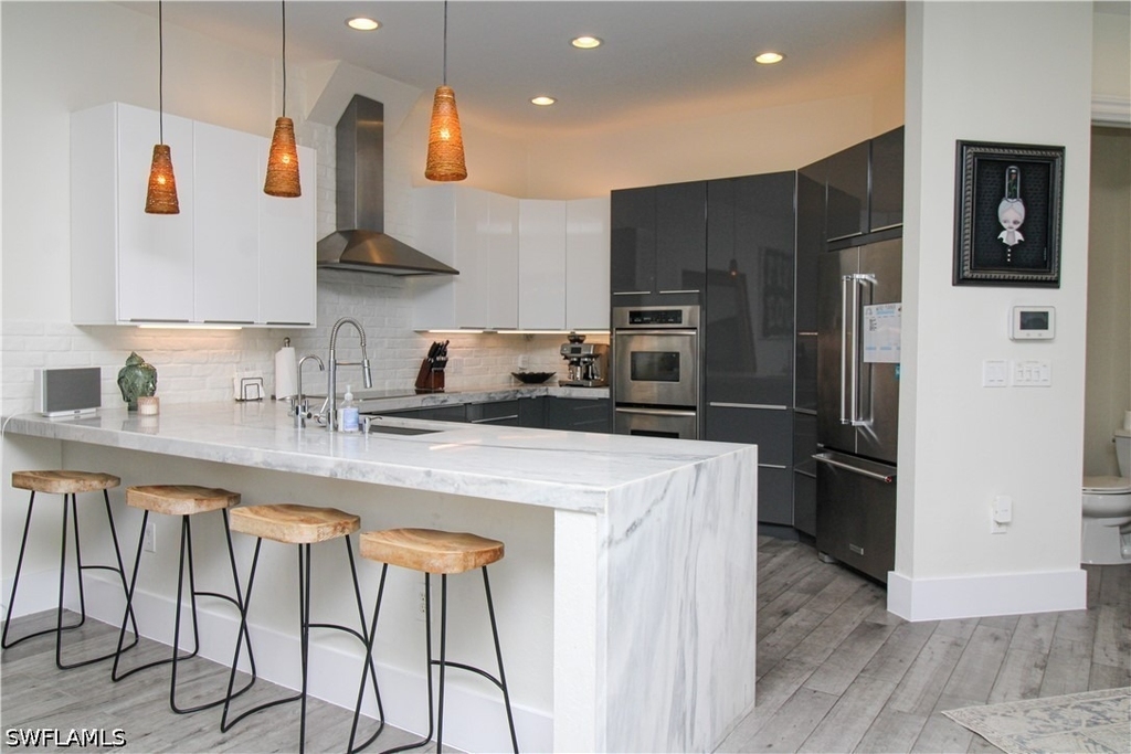 647 110th Avenue N - Photo 3