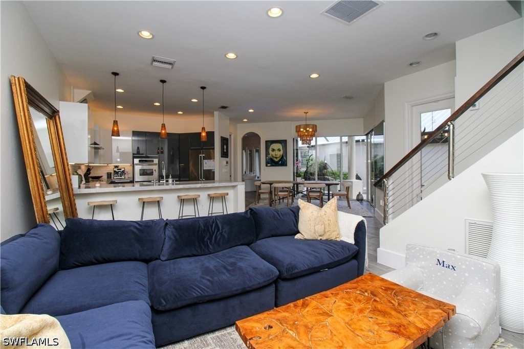 647 110th Avenue N - Photo 32