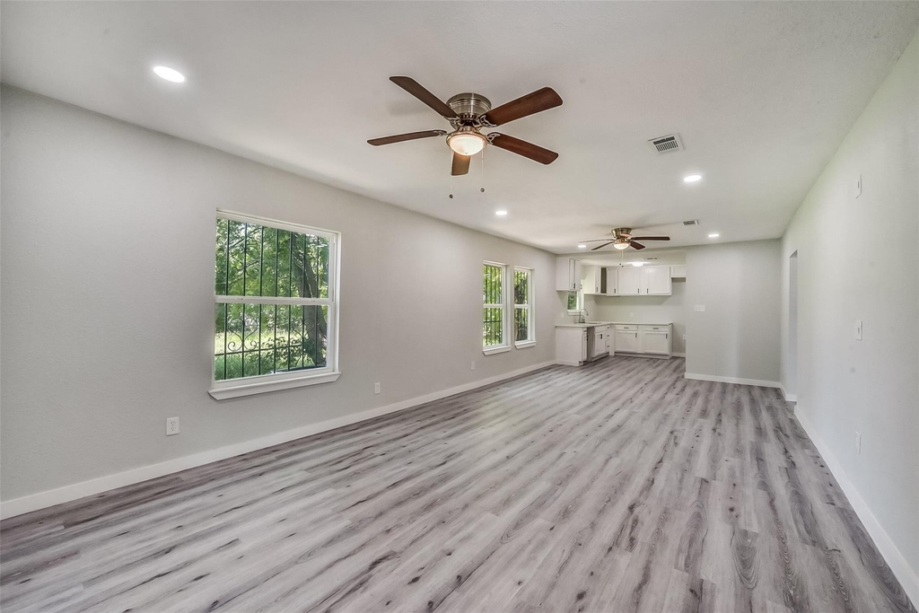 1912 Gentry Street - Photo 17
