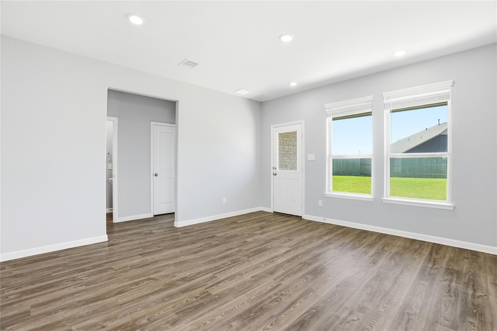 32315 Melbrooke Drive - Photo 10