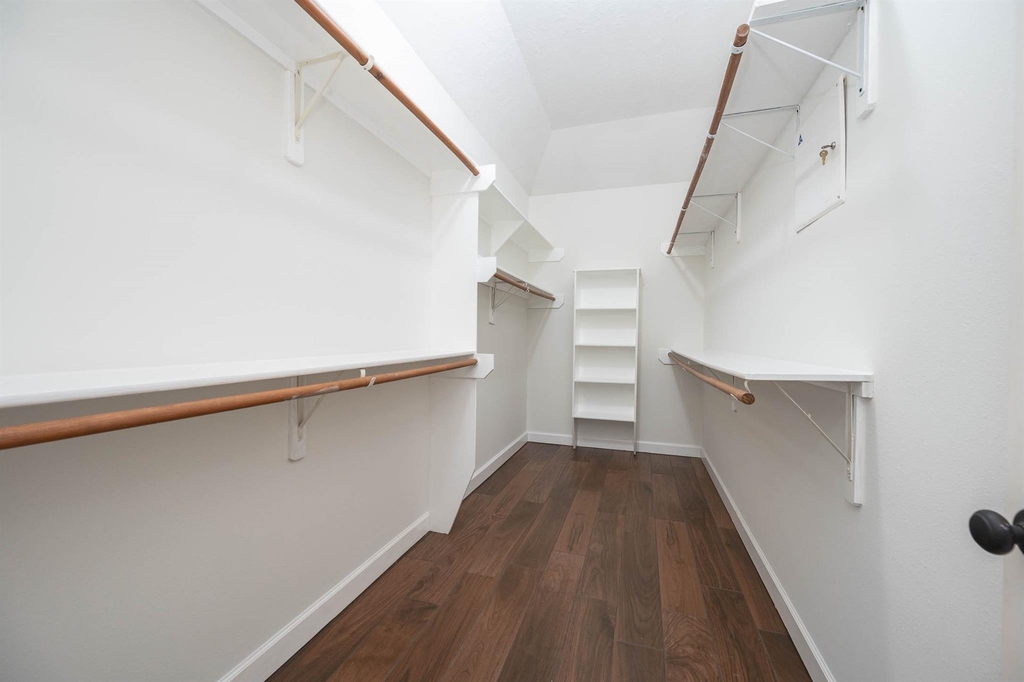 1418 Wellshire - Photo 24