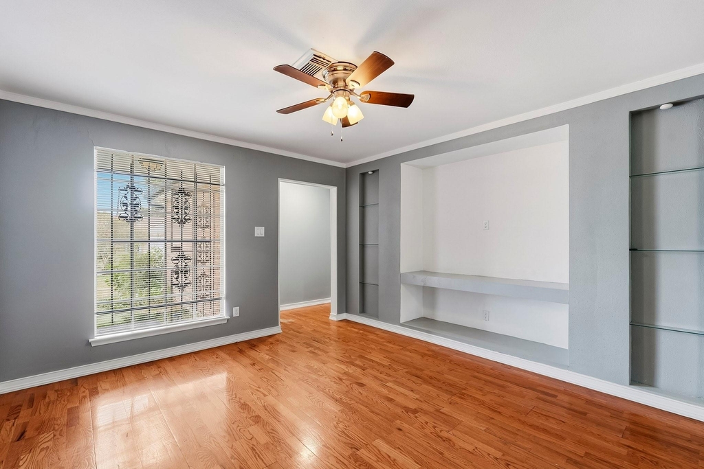 5223 Heathercrest Street - Photo 3