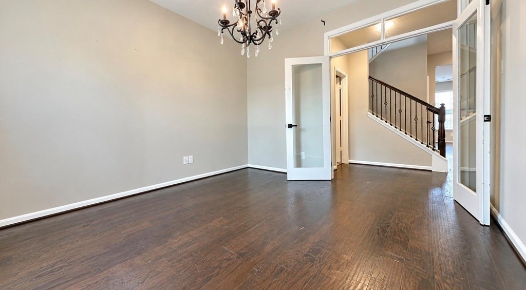 3609 Belmore Lane - Photo 4