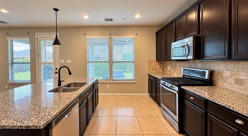 3609 Belmore Lane - Photo 8