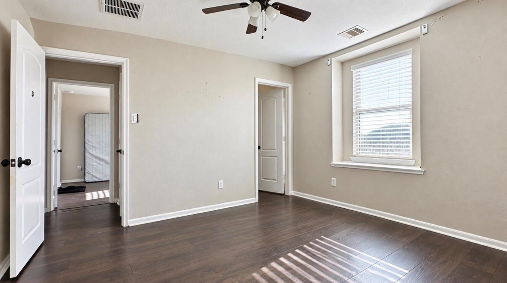 3609 Belmore Lane - Photo 21