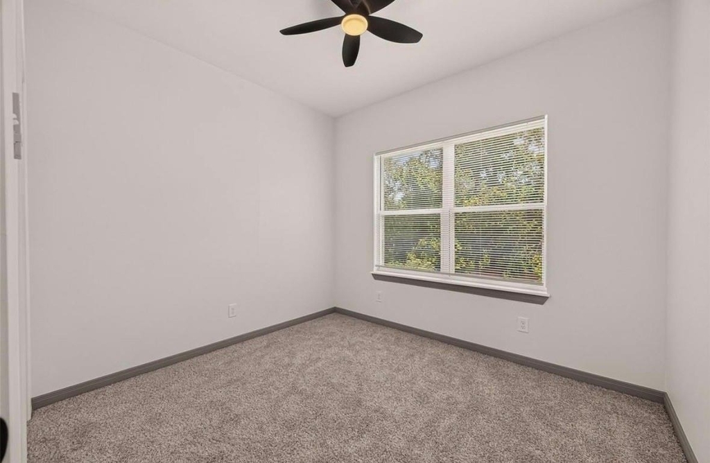 8306 Tidwell Road - Photo 10