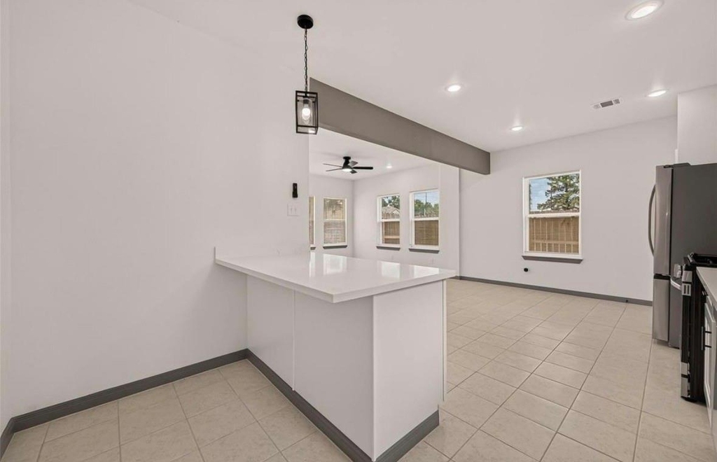8306 Tidwell Road - Photo 5
