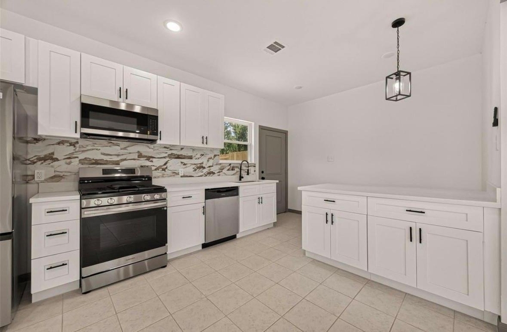 8306 Tidwell Road - Photo 3