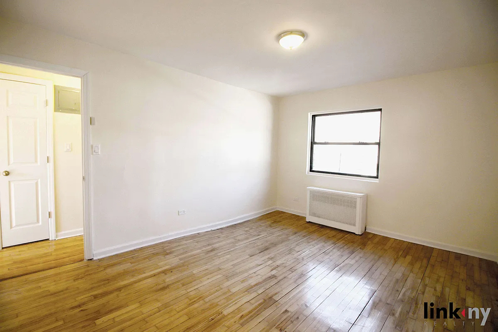147-27 72nd Road - Photo 5