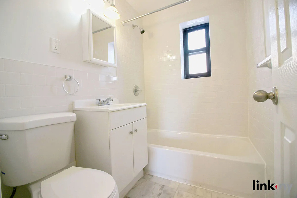 147-27 72nd Road - Photo 9