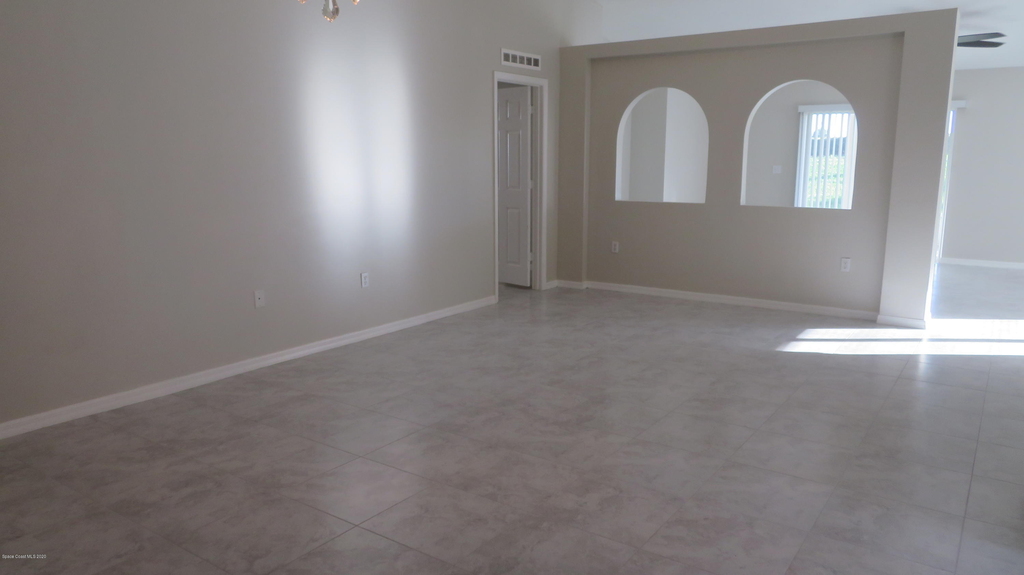 1777 Sawgrass Drive Sw - Photo 2