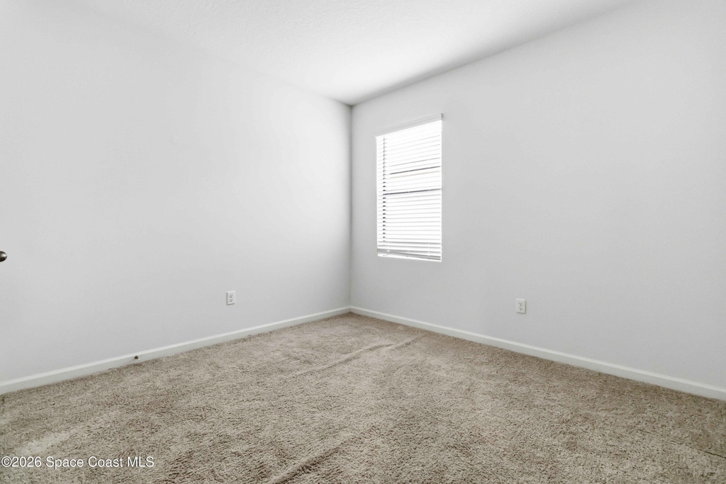 939 Remington Green Drive Se - Photo 9