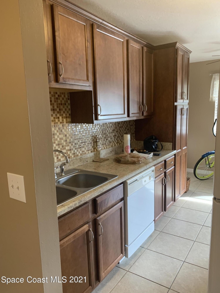 1130 Cheney Highway - Photo 4