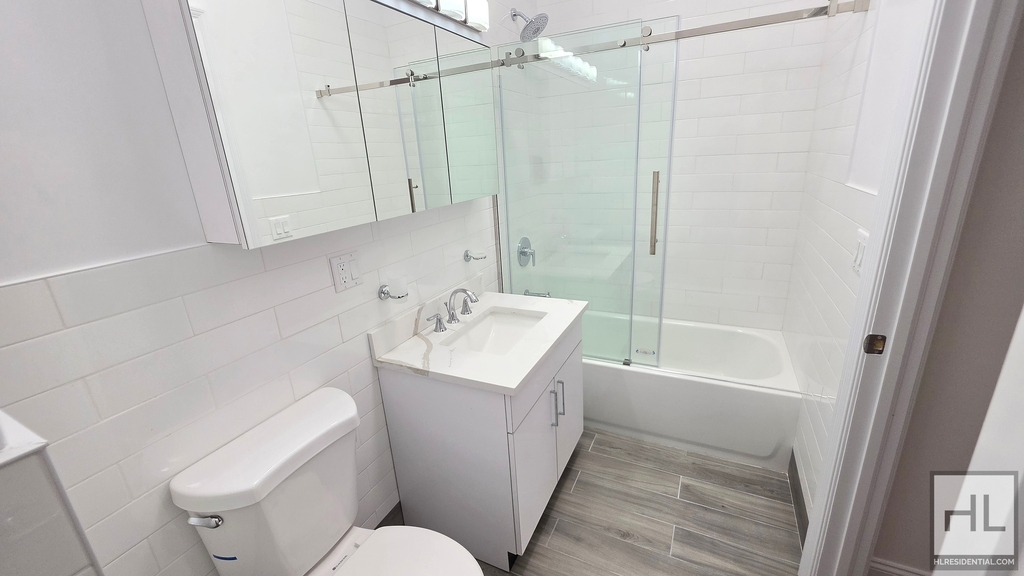 West 68 Street - Photo 5