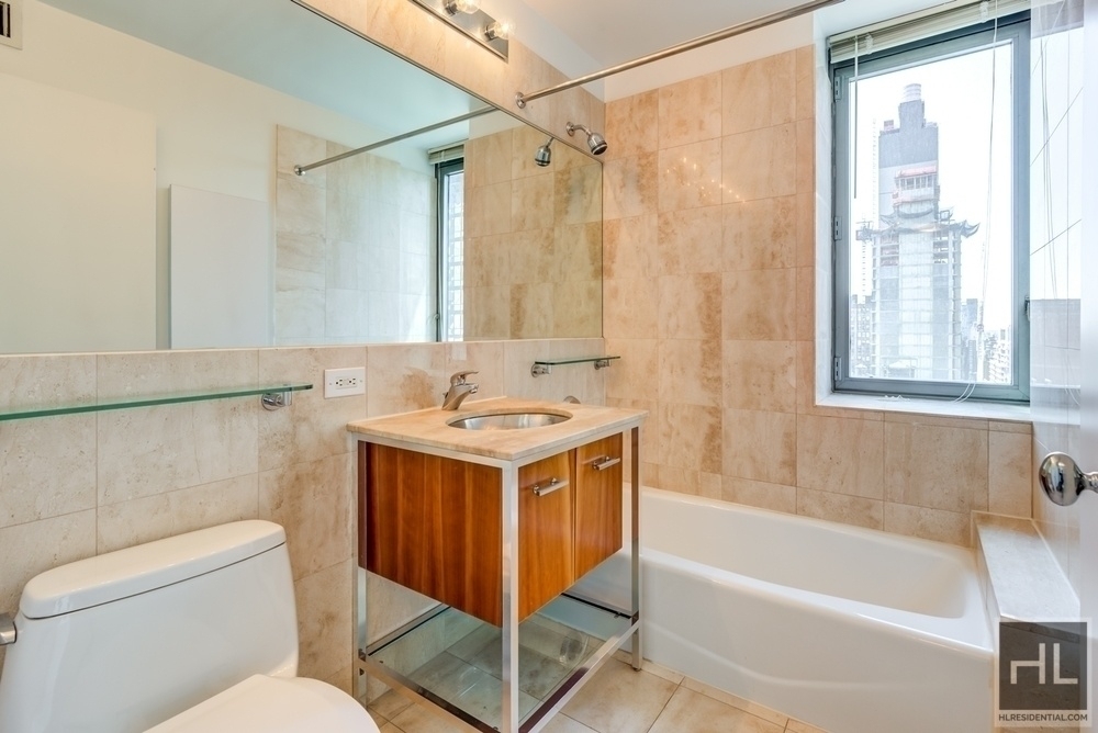 6th Avenue - Photo 6