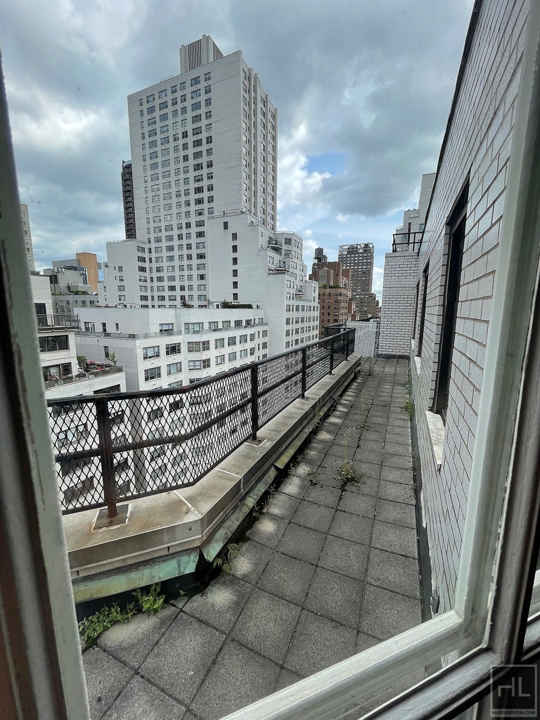 East 63 Street - Photo 15