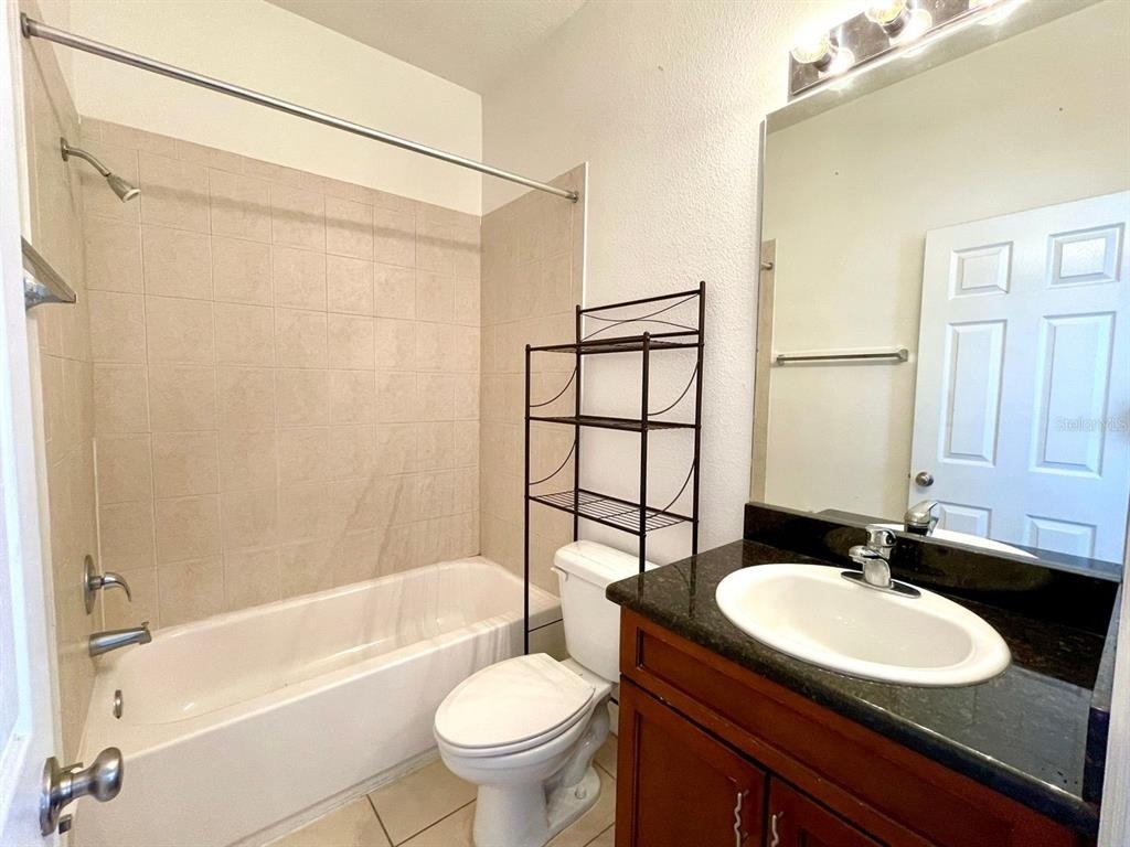 5710 Las Ventanas Drive - Photo 6