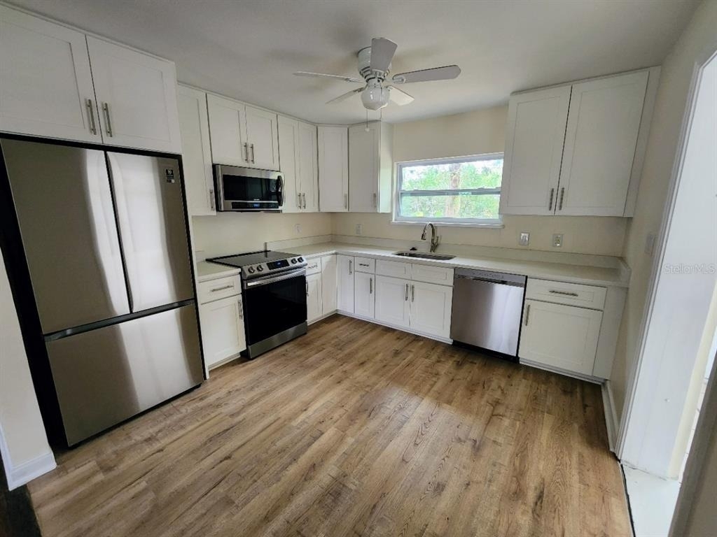 1356 Druid Road E - Photo 2