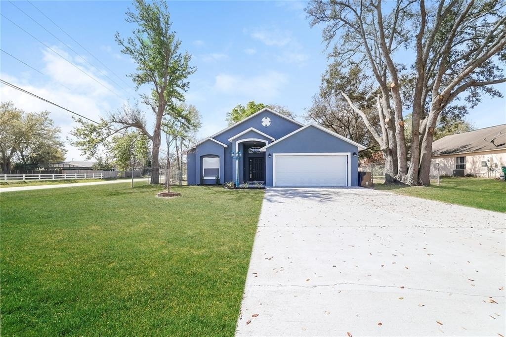602 Elfrida Way - Photo 0