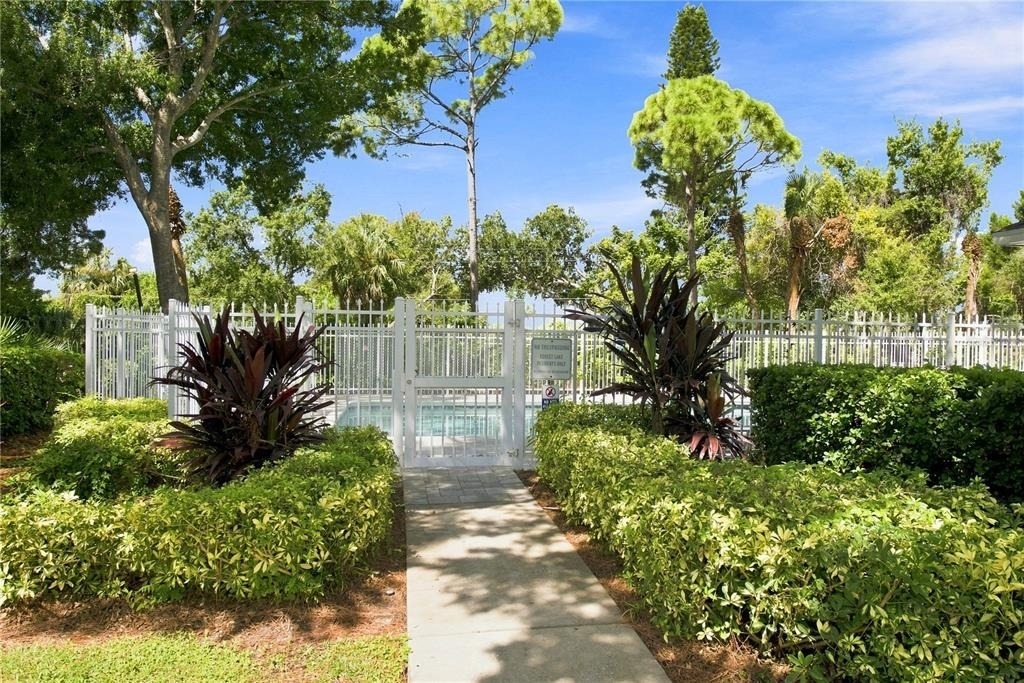 13710 Forest Lake Drive - Photo 29