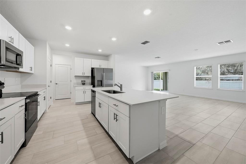 9820 Feaster Drive - Photo 2
