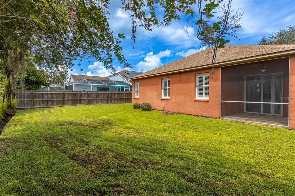 18120 Palm Breeze Drive - Photo 33