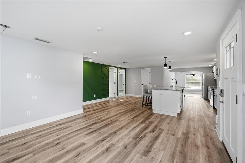 2707 W Kenmore Avenue - Photo 5