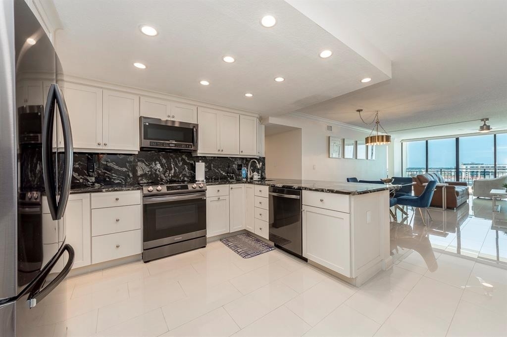 1390 Gulf Boulevard - Photo 7